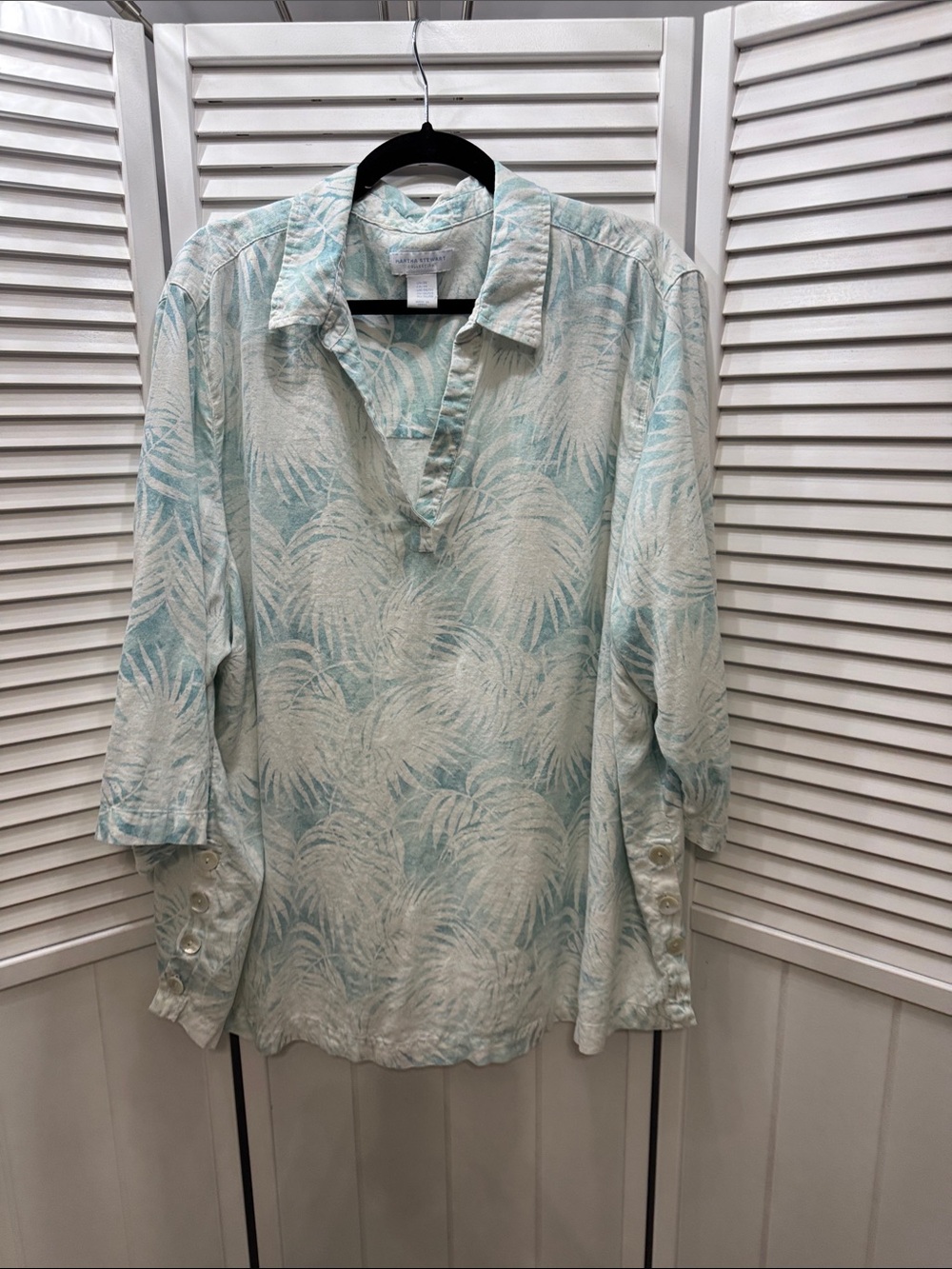 Martha Stewart Light Blue and Cream Palm Print